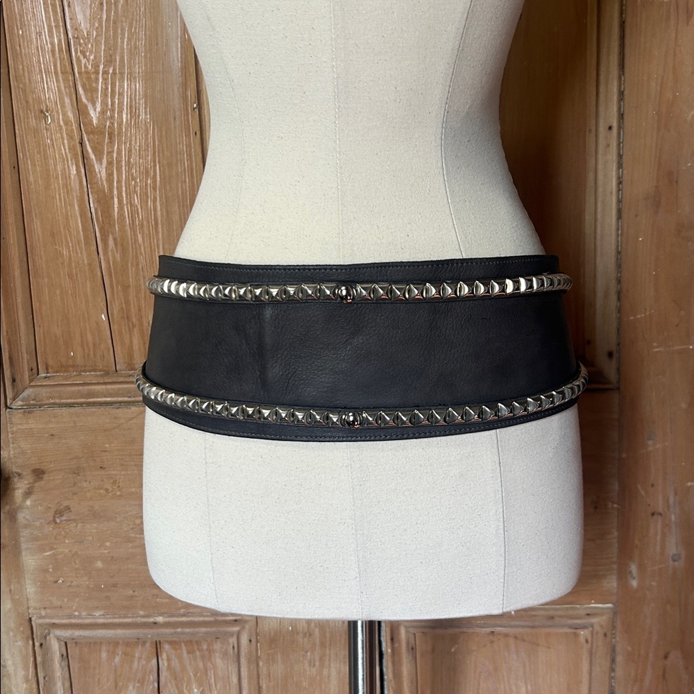NWOT Charcoal Grey Italian Leather Studded Wide Belt M - Picture 6 of 10
